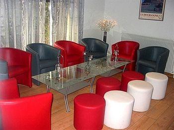 Logis Les Charmilles Chalon-sur-saone Sud Lux
