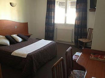 Logis Les Charmilles Chalon-sur-saone Sud 3* Lux